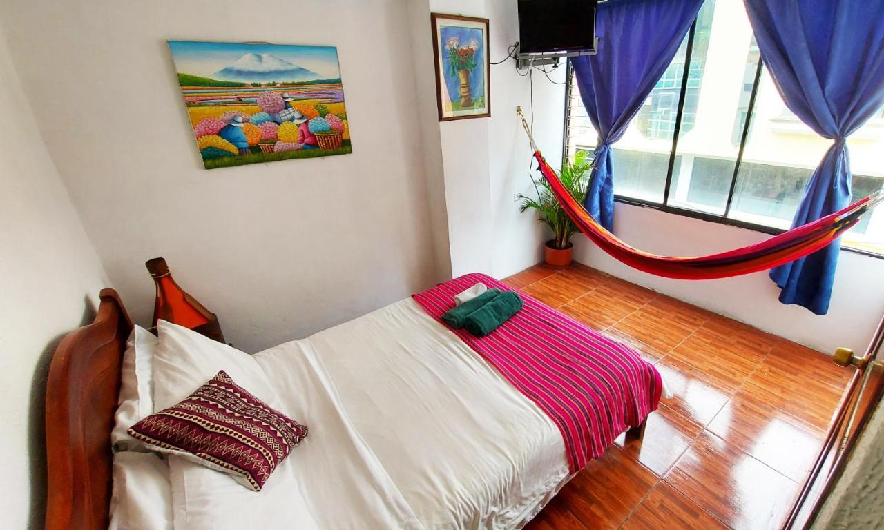 Erupcion Art Hotel & Hostel Banos  Ngoại thất bức ảnh