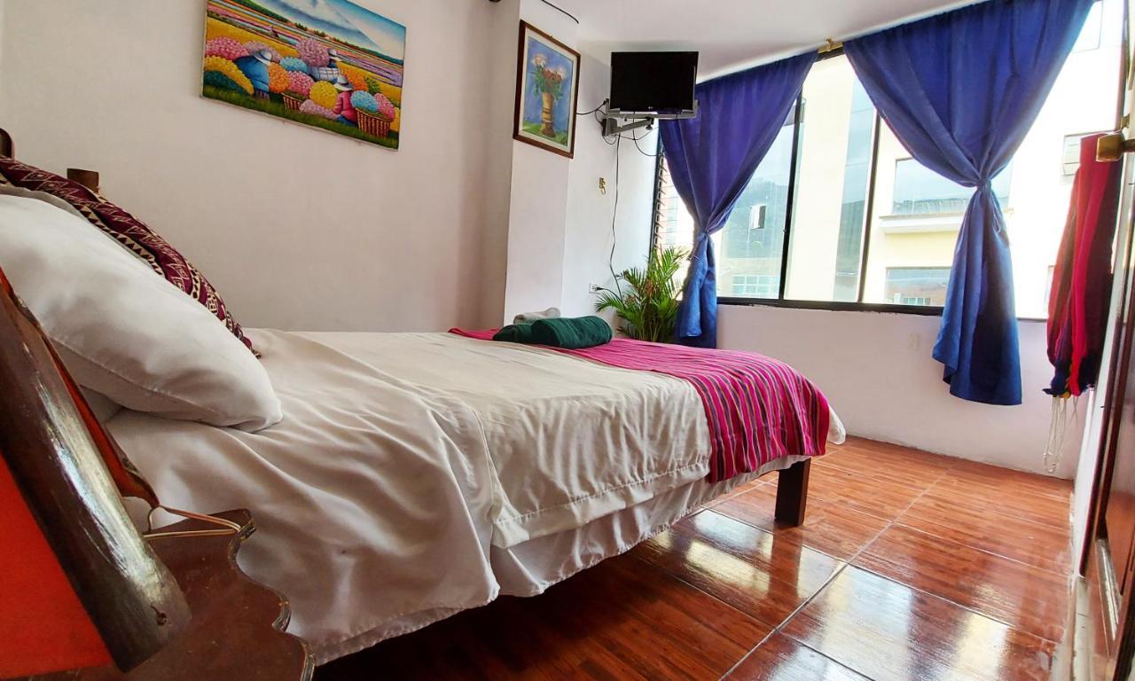 Erupcion Art Hotel & Hostel Banos  Ngoại thất bức ảnh